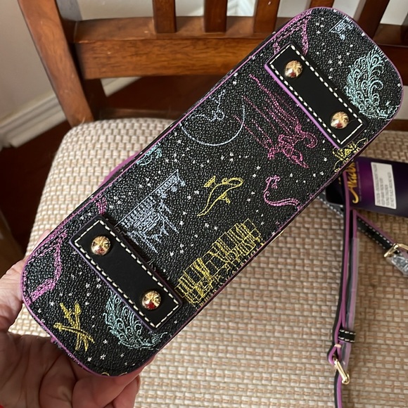 Disney Dooney & Bourke Alladin on Broadway crossbody - Picture 3 of 6